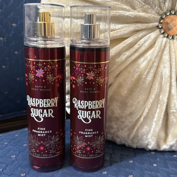 BATH & BODY WORKS SET. . . RASPBERRY SUGAR SCENT - Picture 2 of 4